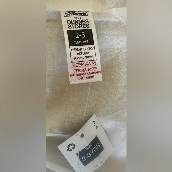 Charming Blue and White Kids Dress with Daisies - Picture 4 of 4